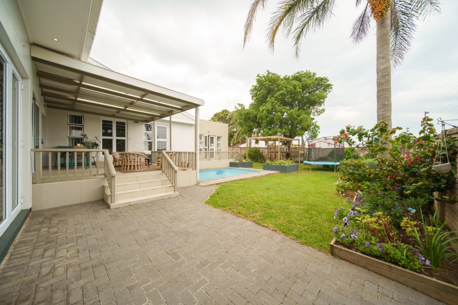 3 Bedroom Property for Sale in Beacon Bay Eastern Cape